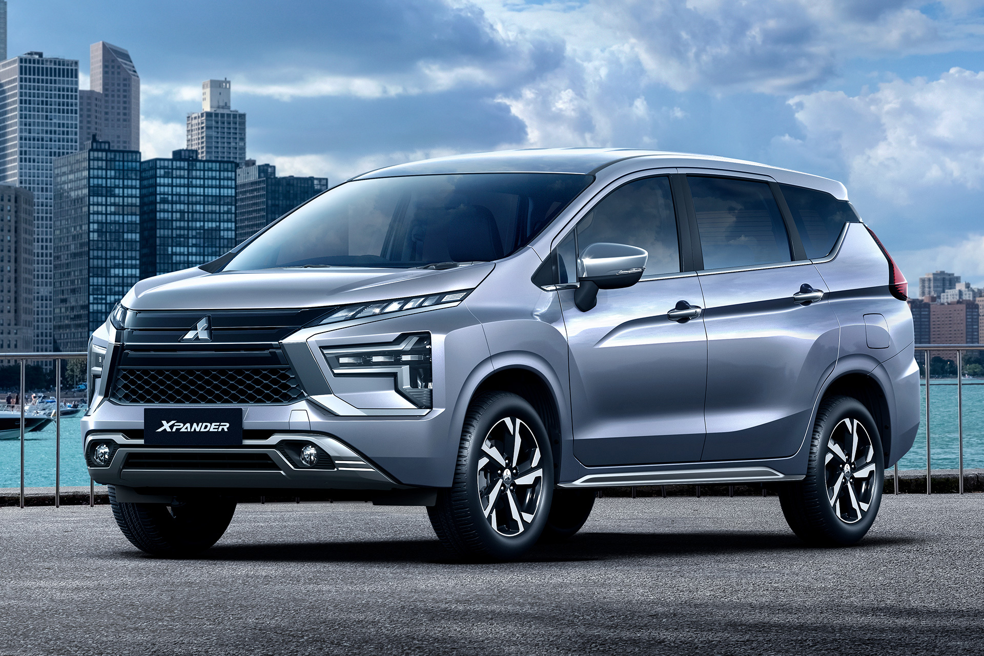 Mitsubishi Expander